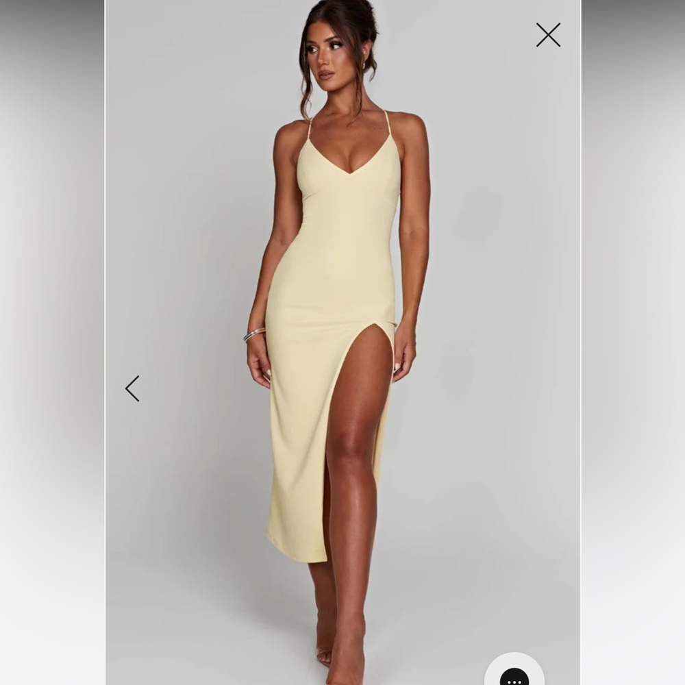 Elegant Cream Sleeveless Dress
